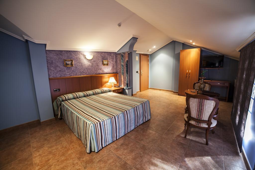 Hotel Real De Castilla Tordesillas Rom bilde
