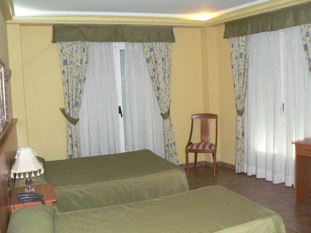 Hotel Real De Castilla Tordesillas Rom bilde