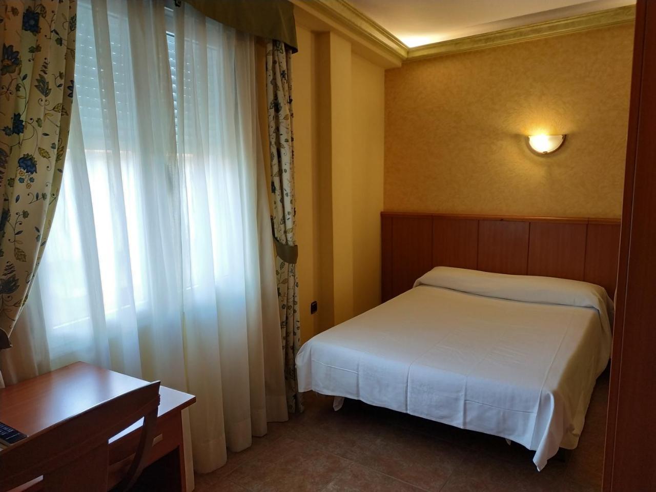 Hotel Real De Castilla Tordesillas Eksteriør bilde